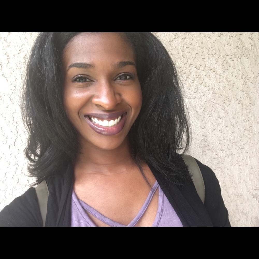 Meet your posher, Lena!